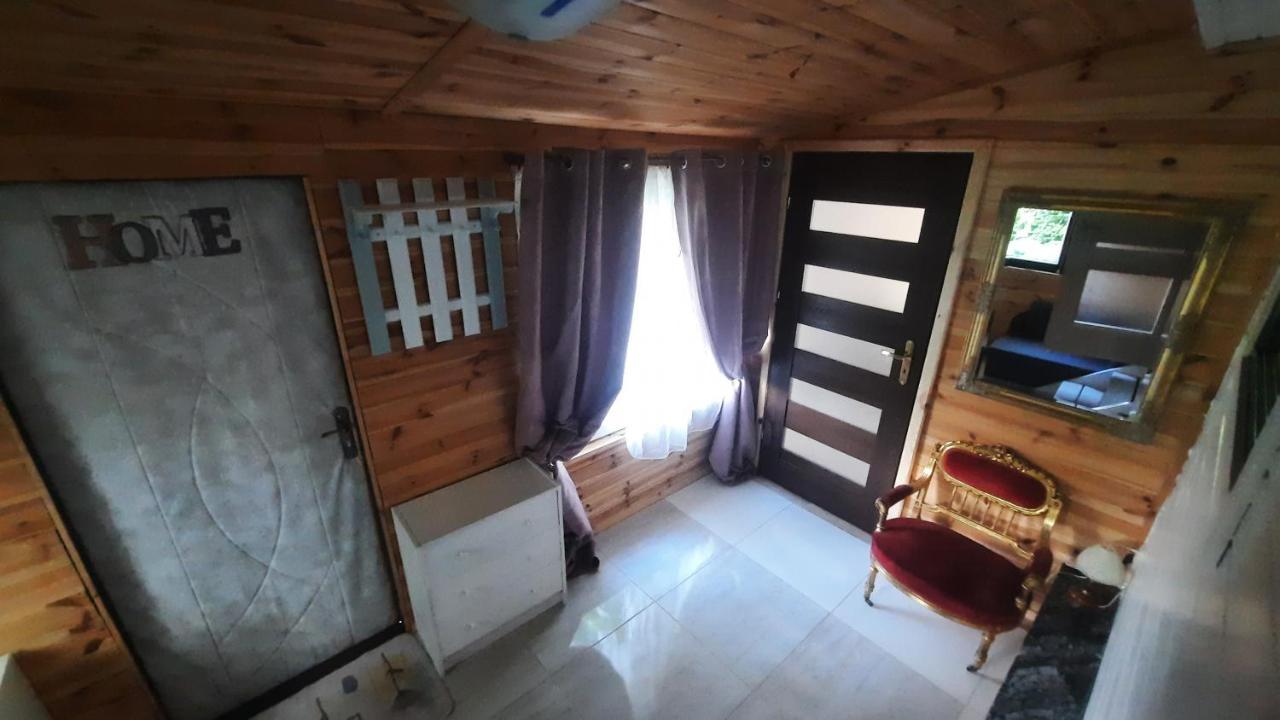 Domki Nad Jeziorem Półwysep SURYTY Zewnętrze zdjęcie