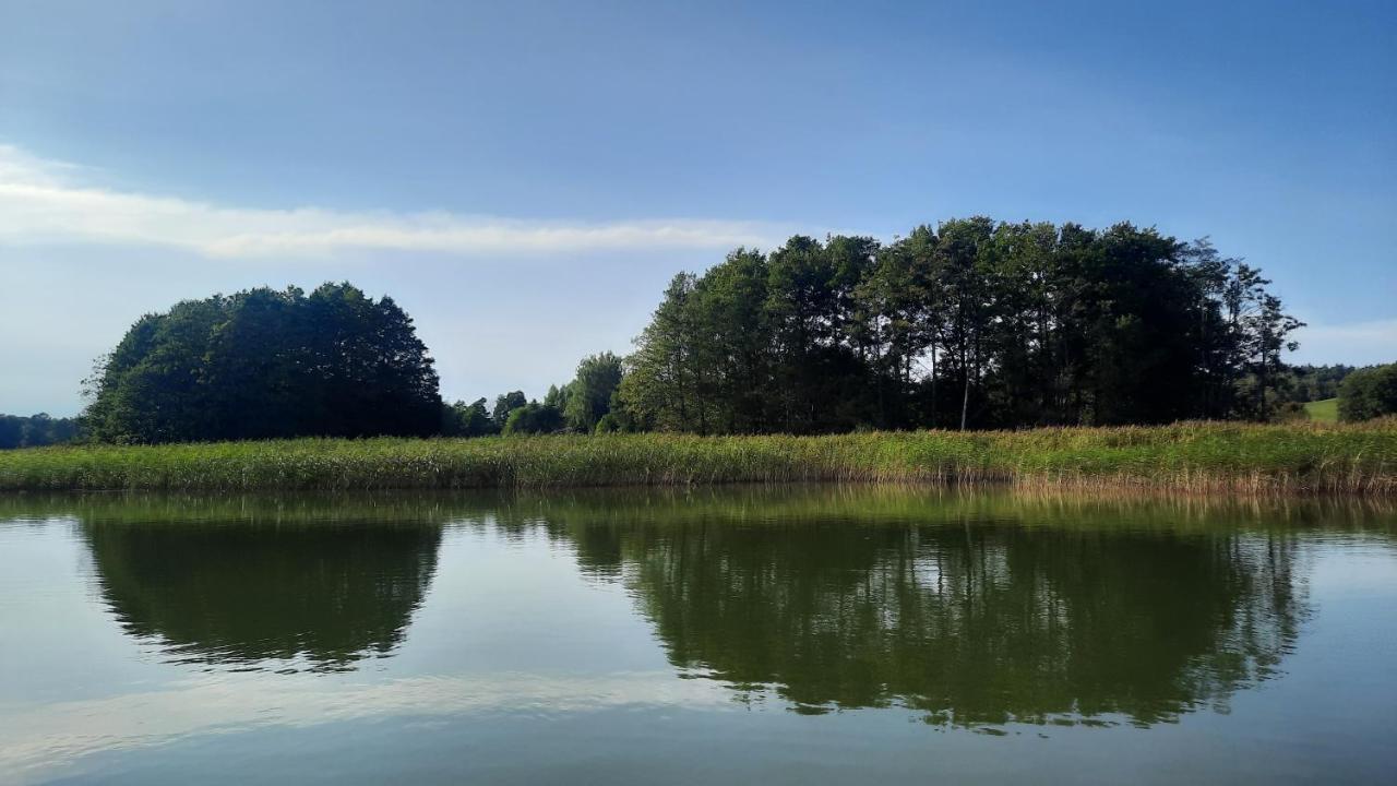 Domki Nad Jeziorem Półwysep SURYTY Zewnętrze zdjęcie
